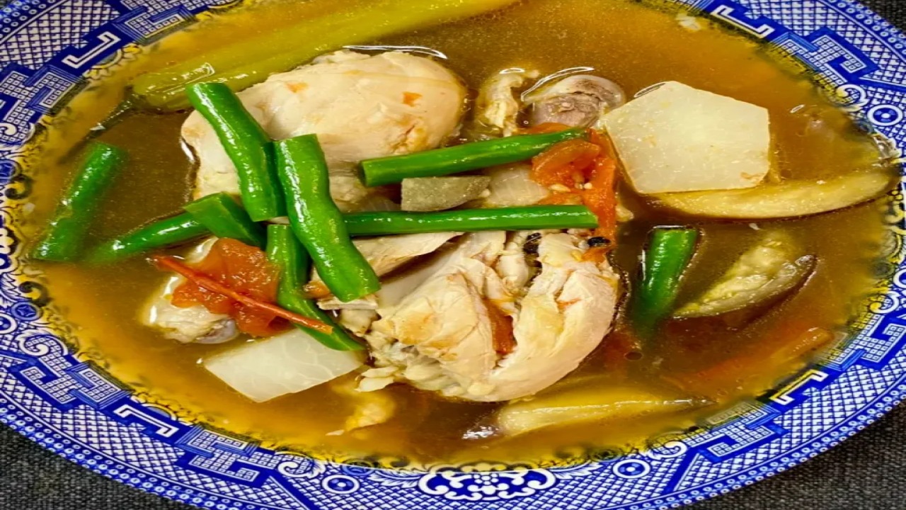 Discovering Chicken Sinigang - A Filipino Delight