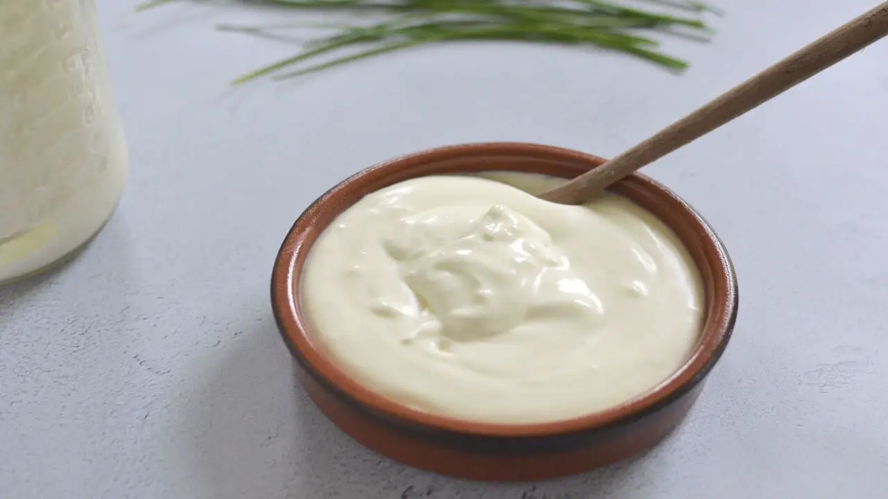 Factors Influencing Sour Cream Expiration