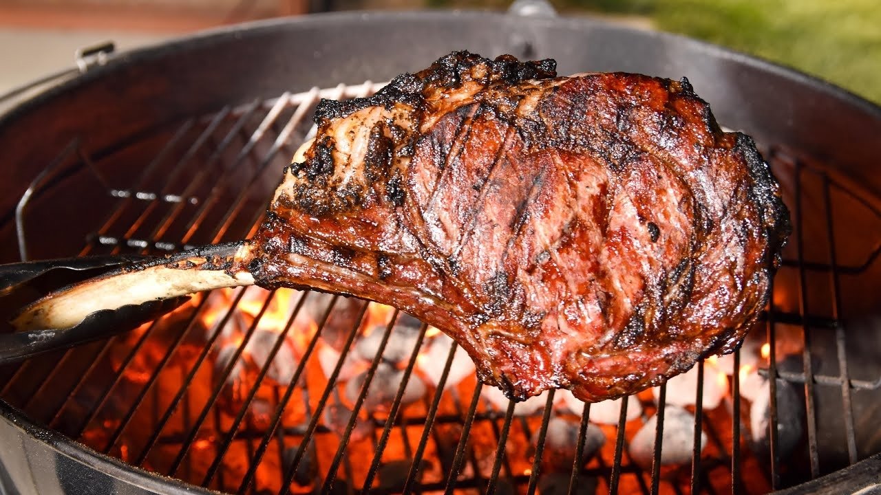 Grilling Process: Bringing Out The Best Of Charcoal Steak