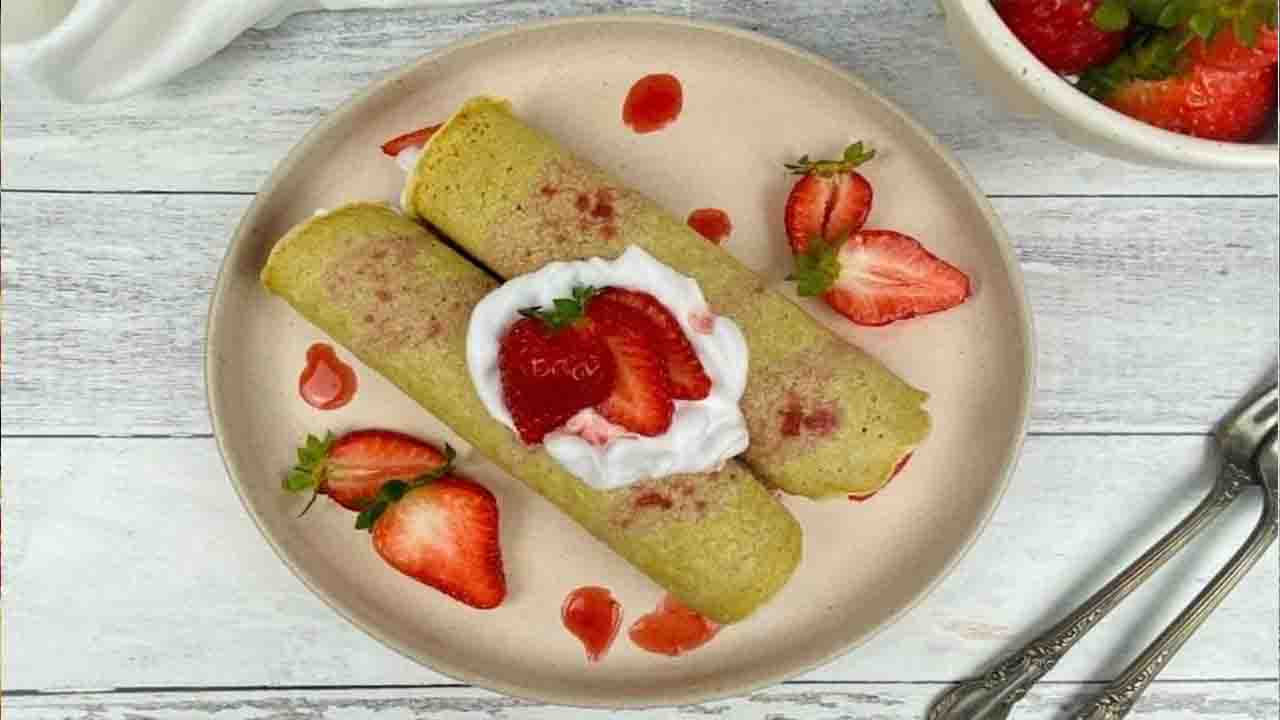 Health Benefits Of Crepes And Strawberry Sauce