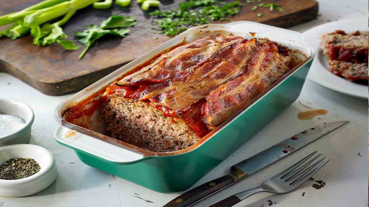 How Can You Customize The Ann Landers Meatloaf Recipe