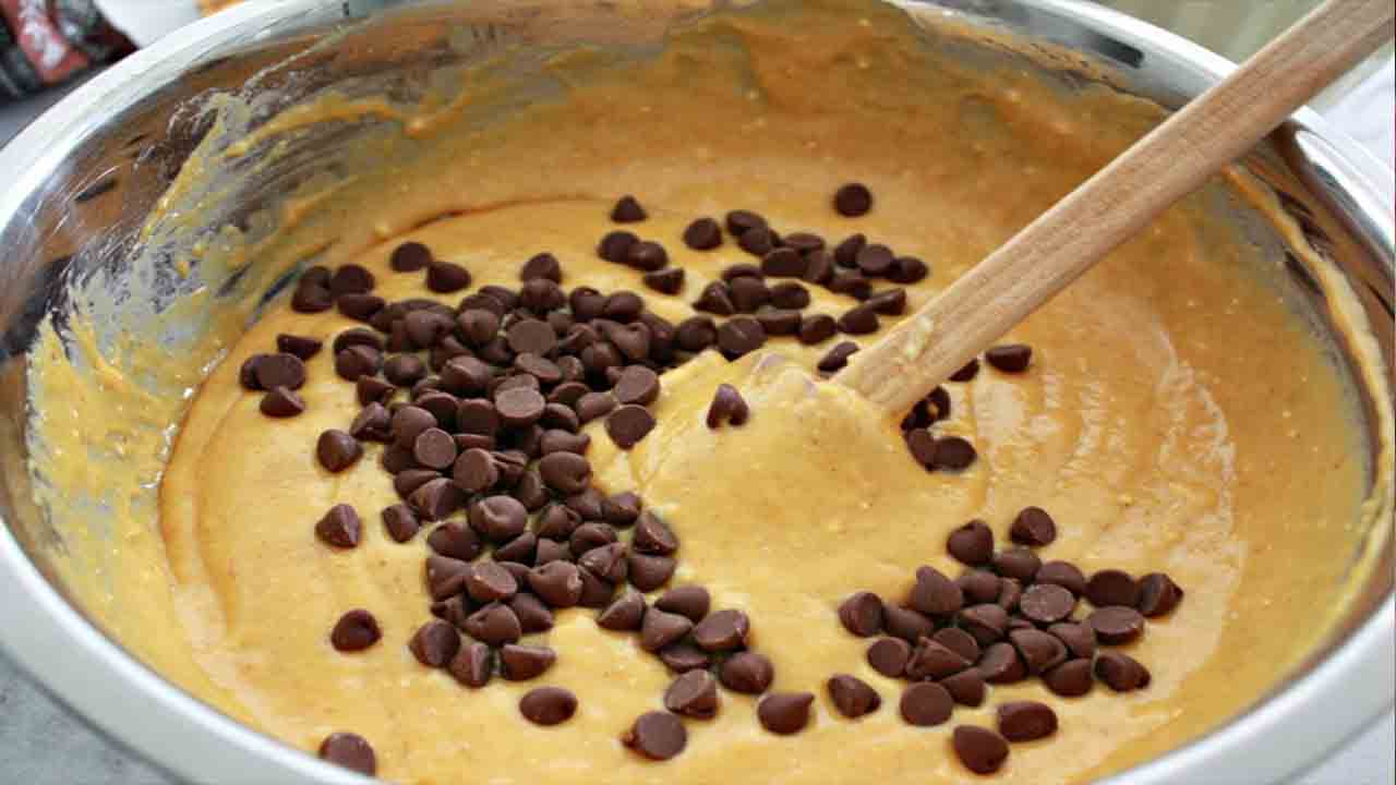 How To Incorporate The Chocolate Chips Into The Batter Evenly