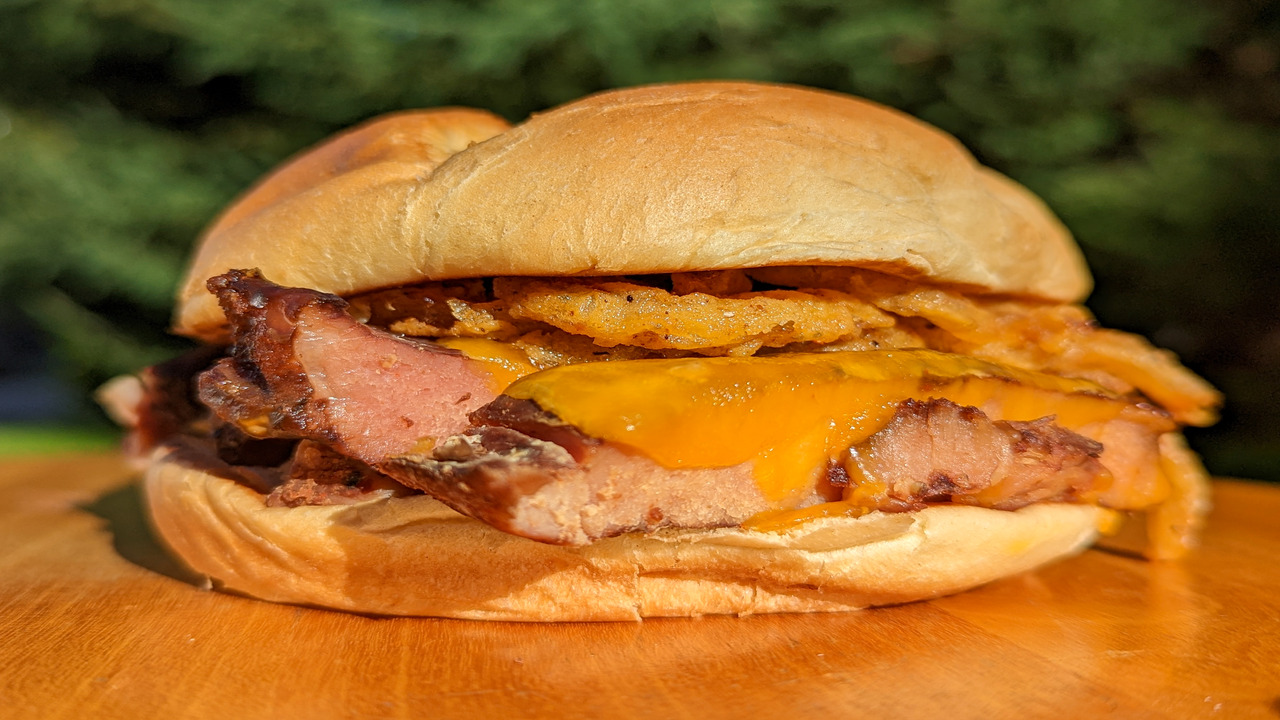 Ingredients And Preparation Of Arby's Country Rib Sandwich