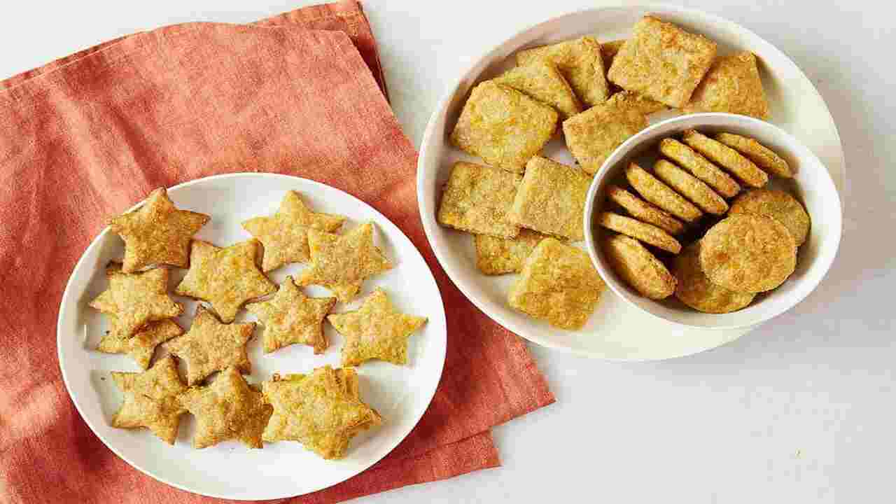 Ingredients Required For Sweet Crackers Recipe