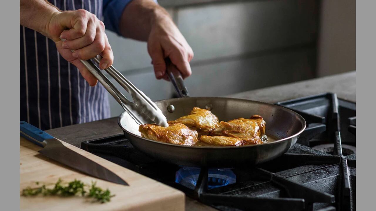 Maintaining Shiny Metal Pan For Cook Success
