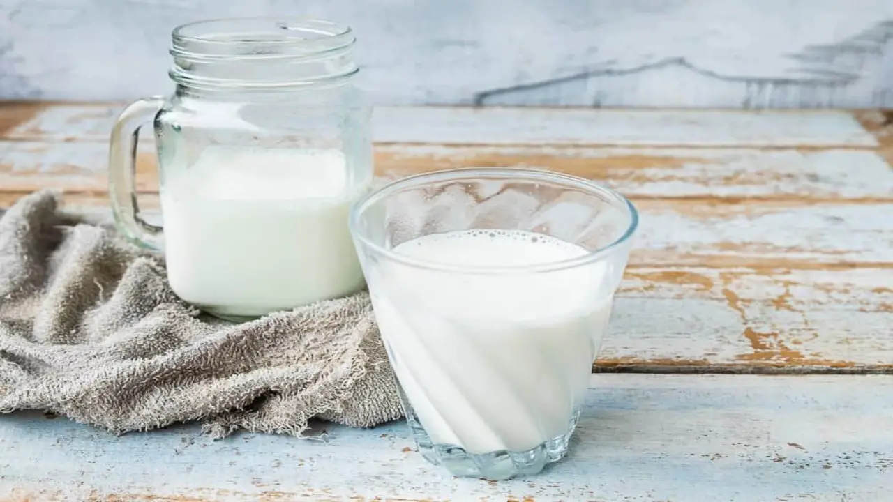 Nutritional Comparison Homogenized Milk Vs Whole Milk
