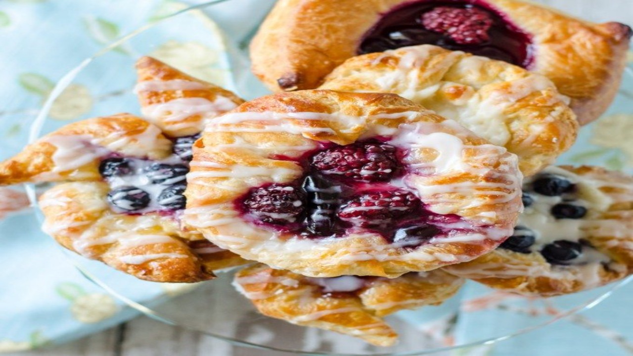 Step-By-Step Instructions For Assembling Prune Danish