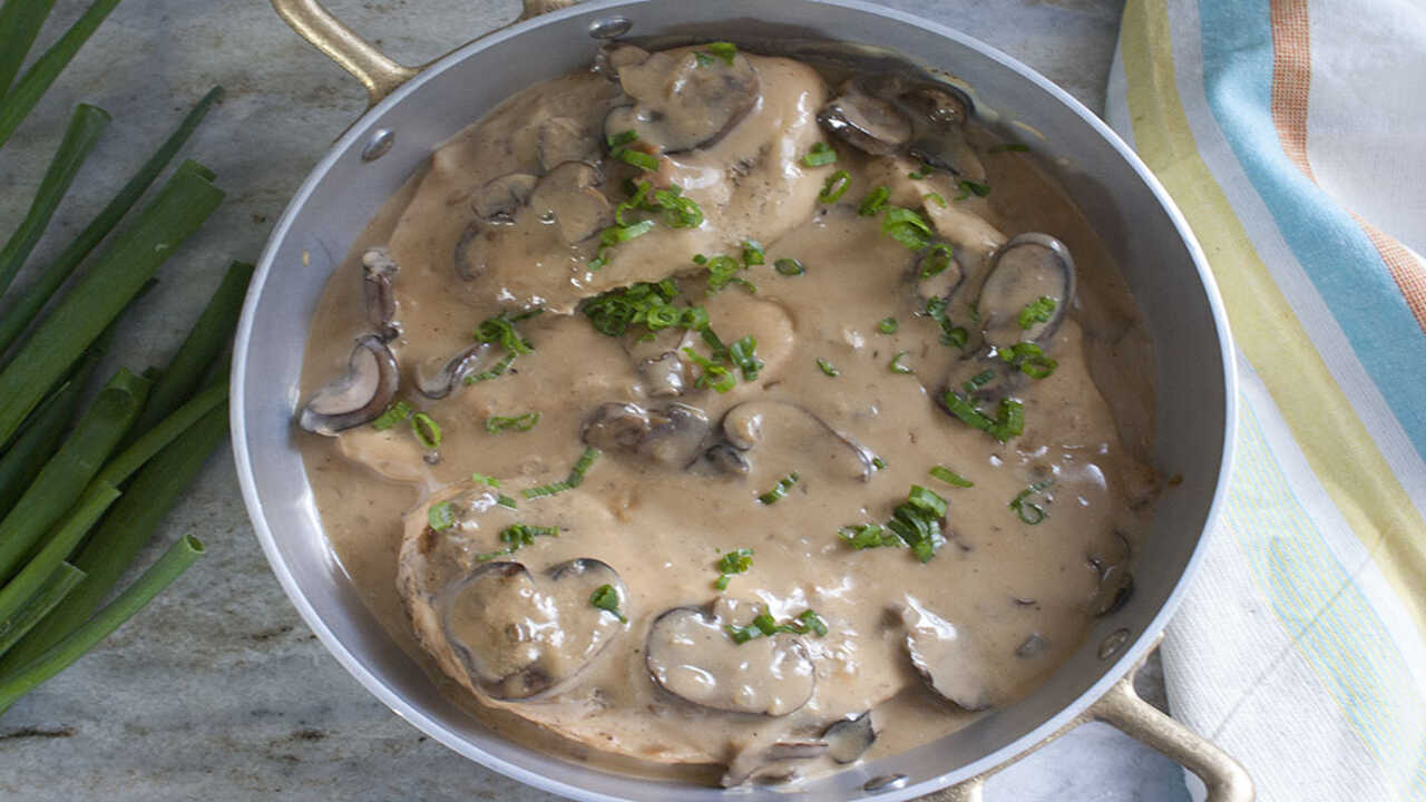 Step-By-Step Instructions For Make Crockpot Chicken With Cream Of Mushroom Soup
