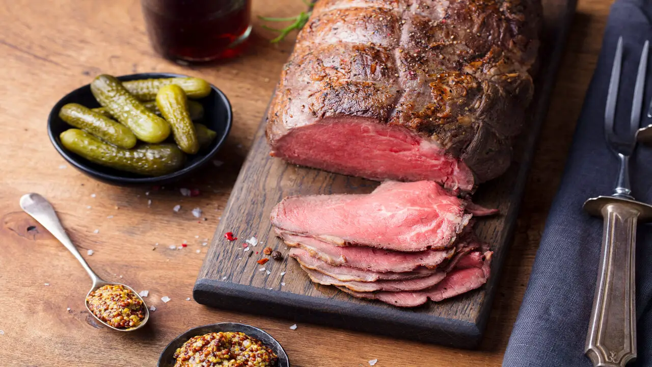 The Risks Of Eating Expired Roast Beef