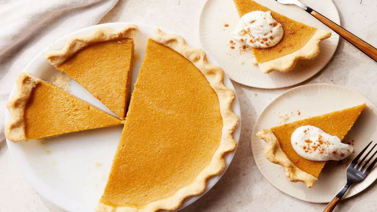 Tips And Tricks For A Successful Acorn -Pie Baking Experience