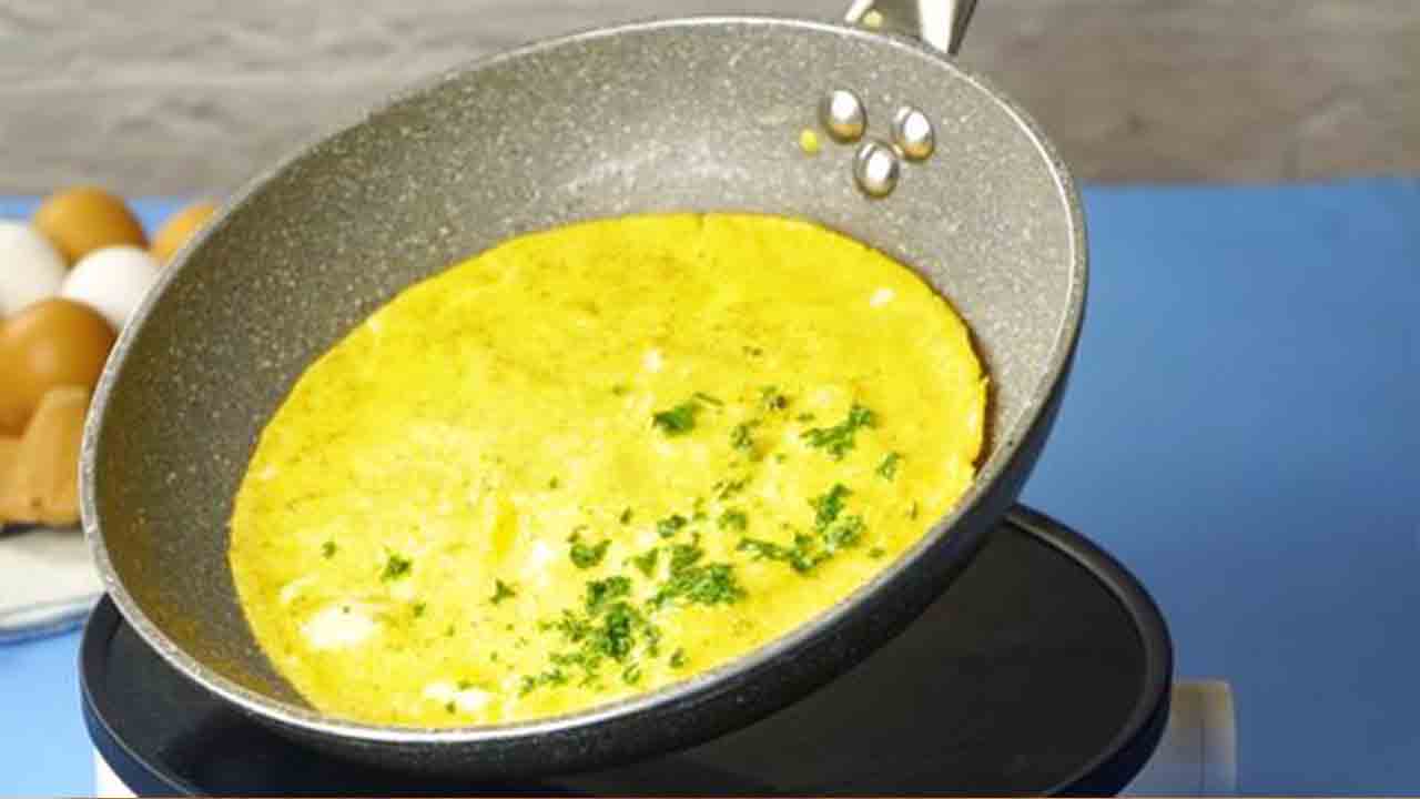 Tips For Flipping And Folding The Omelet