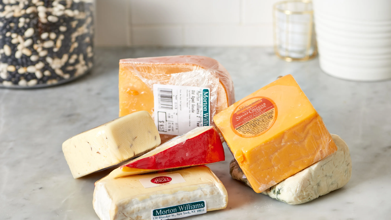 Tips For Storing And Preserving Old- English Cheese
