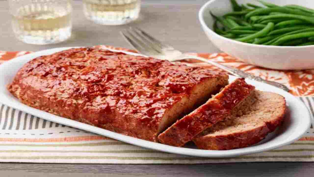 Why Is Ann Landers' Meatloaf Recipe A Staple Dish