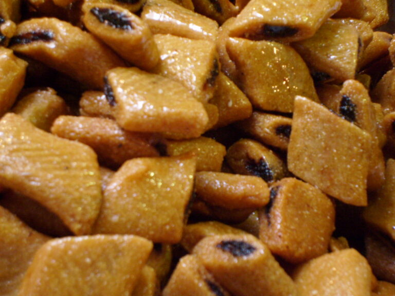 Algerian makroud pastries