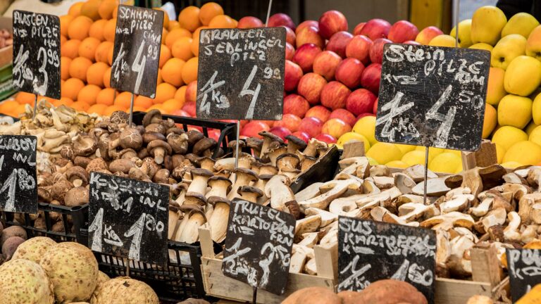 Naschmarkt food market in Vienna