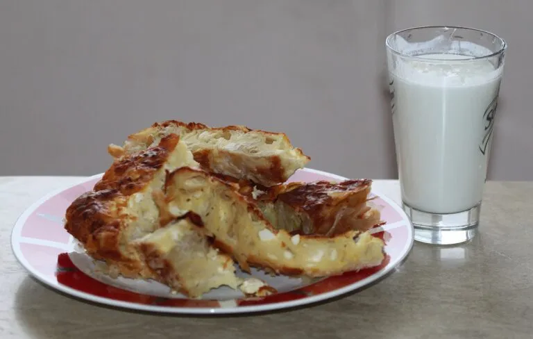 Bulgarian banitsa with yogurt