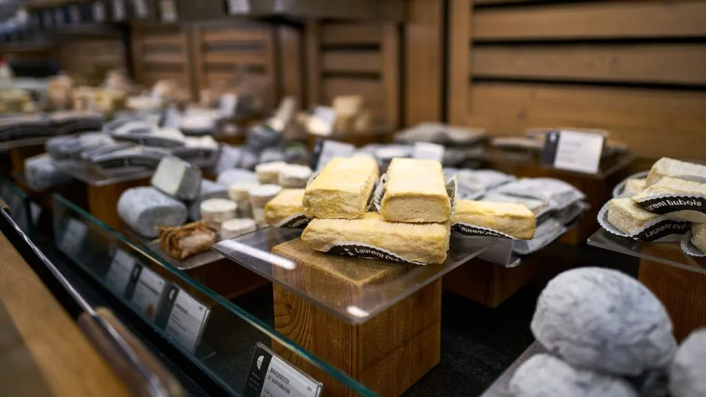 Cheese shop in Paris