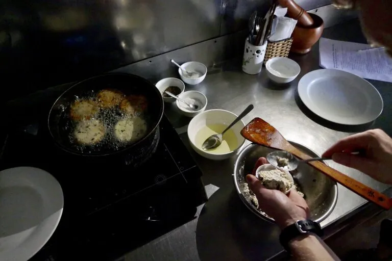 Vietnamese cooking class in Hoi An